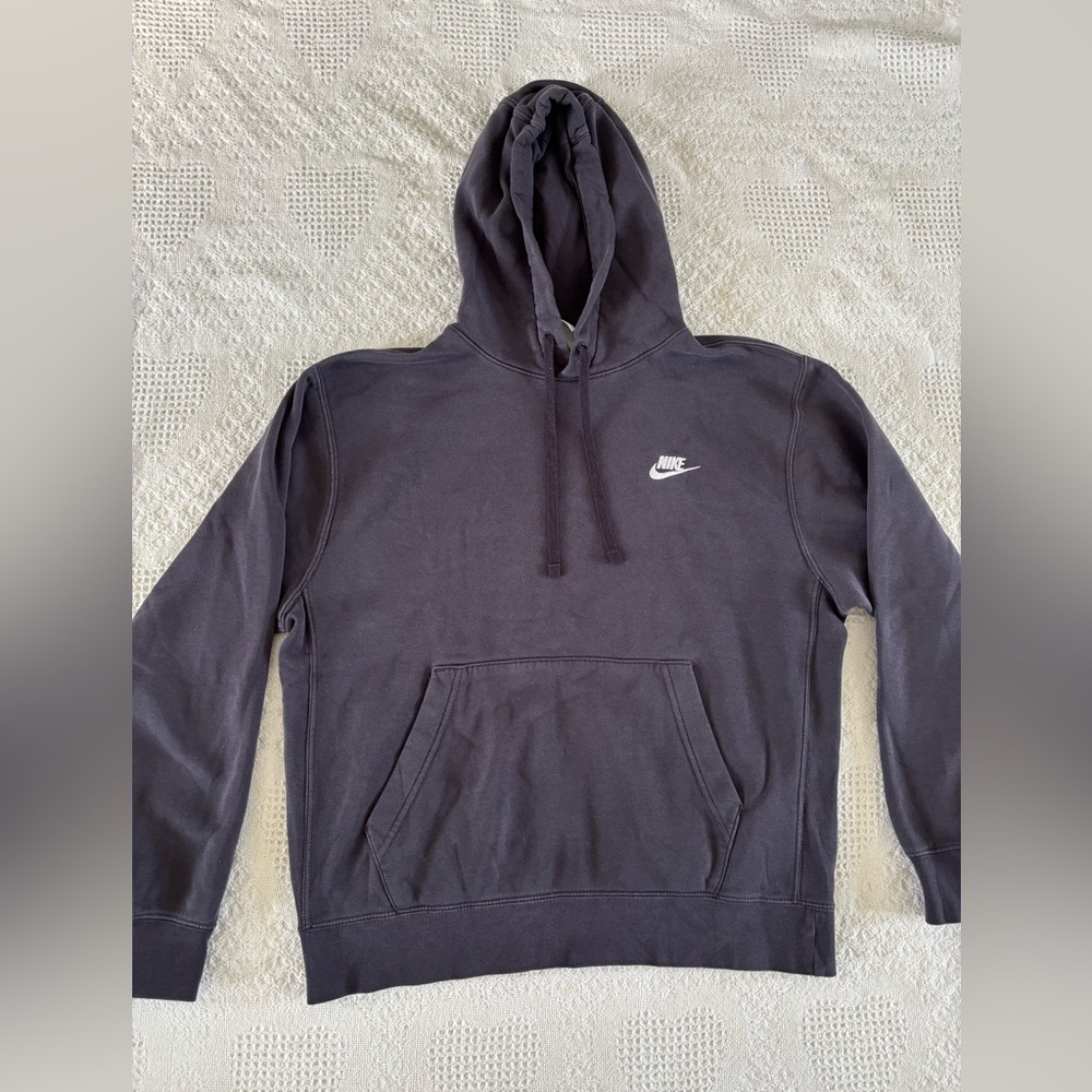 Nike Women’s Medium Purple Pullover Hoodie Sweatshirt Preowned